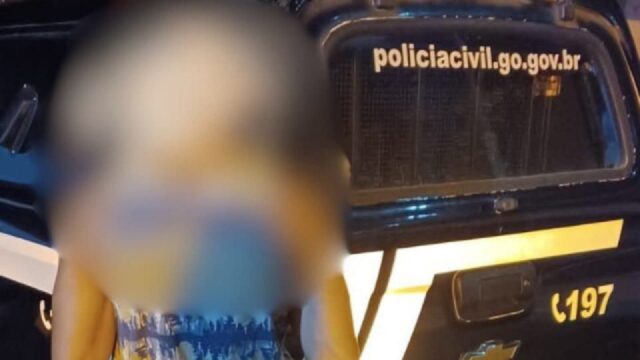 Casal é preso por praticar ato səxuøl na frente da filha de 2 anos em Caldas Novas, diz polícia