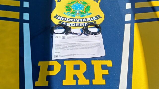 Adolescente de 15 anos busca refúgio em base da PRF após ser vítima de importunação sexual em ônibus em Uberlândia