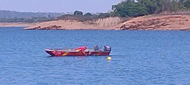 Corpo de homem desaparecido em lago é encontrado por bombeiros em Corumbaíba