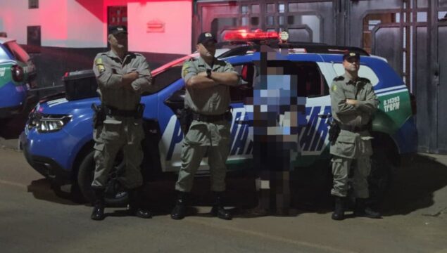 Homem é detido após furtar TV e caixa de som em residência em Pires do Rio