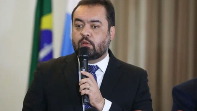 Deputados pedem prisão de governador do Rio após operação