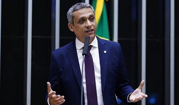 Ranking aponta melhores e piores deputados federais de Goiás em 2025