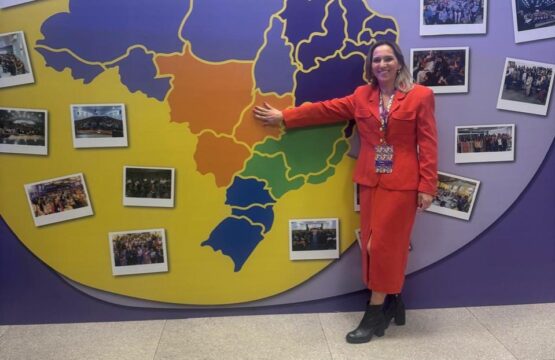 Fundadora da ONG Vida Mulher Viva representa mulheres de Catalão em conferência nacional