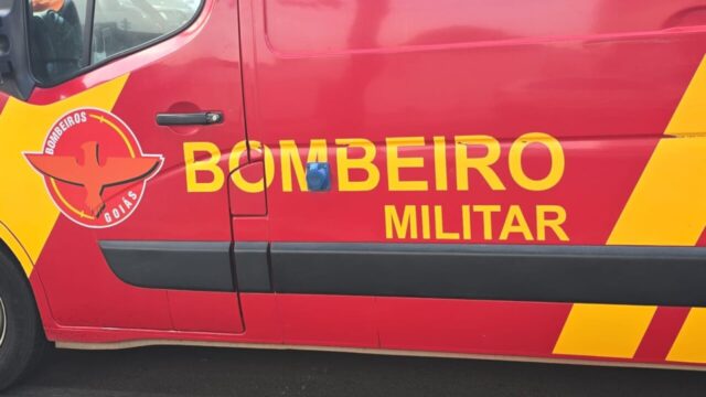 Acidente entre carro e moto deixa duas pessoas feridas em Catalão