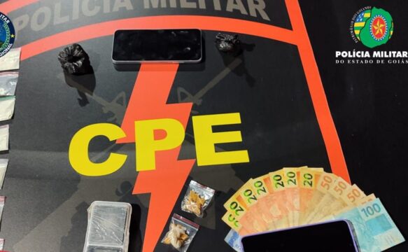 Dupla é presa com crack, cocaína, dinheiro e balança de precisão durante patrulhamento no bairro Santo Antônio, em Catalão