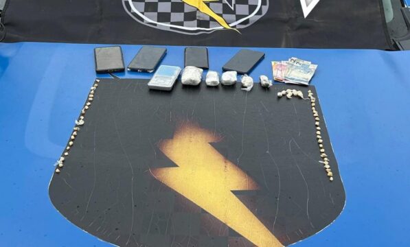 Força Tática prende três suspeitos por tráfico de drogas em Ouvidor