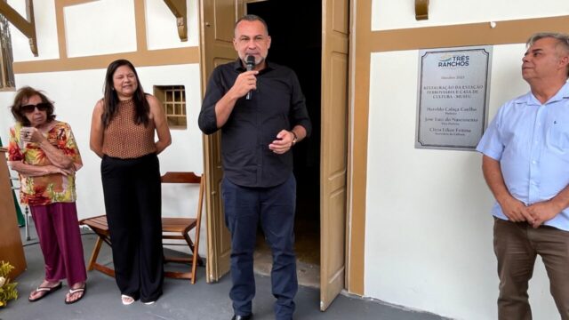 Três Ranchos celebra 72 anos com missa campal e inauguração da Estação Ferroviária restaurada