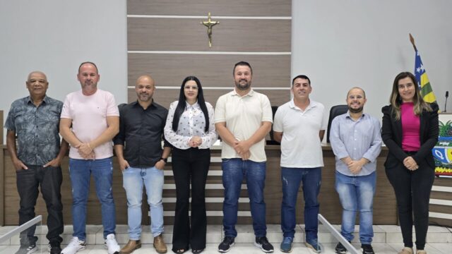 Sessão Ordinária em Ouvidor tem requerimento sobre infraestrutura e vereadores usam momento para assuntos pessoais