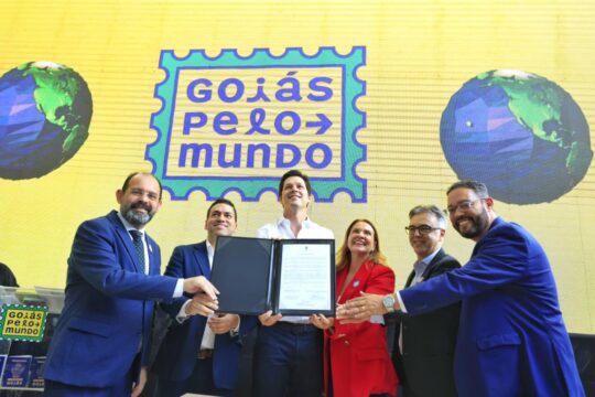 Daniel Vilela lança programa que vai levar mais de 2 mil estudantes e pesquisadores para exterior