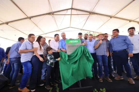Caiado entrega pavimentação da GO-319 e reforça plano de modernização das rodovias estaduais