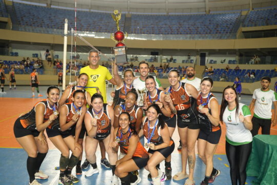 Finais do Catalão Open de Vôlei lotam Ginásio Internacional de Esportes e têm presença especial de Dante Amaral, campeão olímpico pela Seleção Brasileira