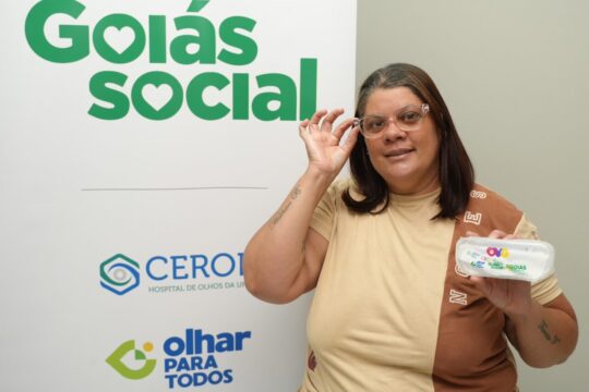 Catalão entrega 645 óculos de grau a moradores em etapa do Programa Olhar para Todos, da OVG