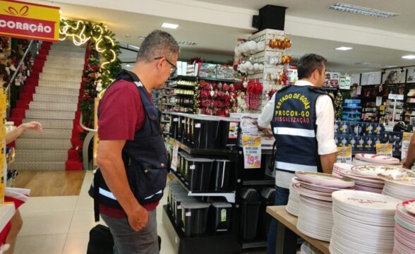 Procon Goiás autua 20 empresas por irregularidades durante a Black Friday