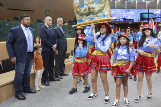 Parlamento goiano celebra 150 anos das Congadas de Catalão em sessão solene e lança Cartilha da Festa do Rosário