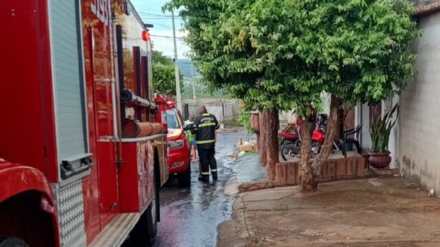 Incêndio atinge residência no Parque das Brisas III, em Caldas Novas