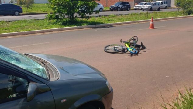 Ciclista morre em acidente no Bairro Grand Ville em Uberlândia; filho reconheceu a bicicleta do pai
