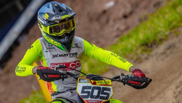 Piloto catalano Arthur Lourenzo, o “Goianinho”, conquista título Goiano de Motocross na categoria 65cc e segue líder em duas classes no campeonato Brasiliense
