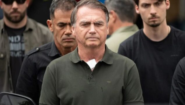 Bolsonaro é preso preventivamente a pedido da Polícia Federal
