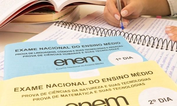 Provas do Enem 2025 começam no próximo domingo; especialista aponta possíveis temas da redação