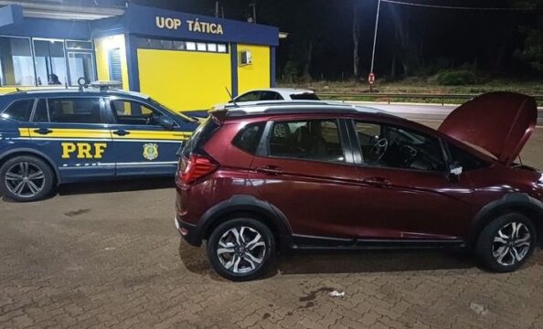 PRF recupera veículo roubado e clonado na BR-050 em Uberlândia