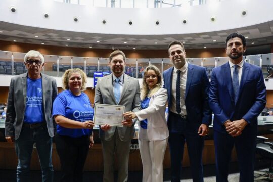 Deputado Gustavo Sebba, promoveu, na Assembleia Legislativa, sessão solene em homenagem à luta contra o diabetes