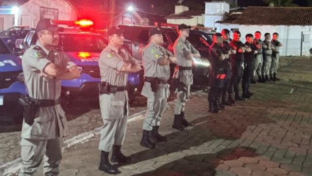 PM realiza operação de saturação com abordagens a bares e distribuidoras em Pires do Rio