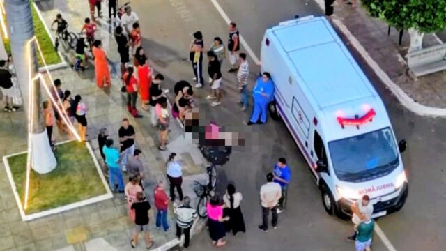 Ciclista bate a cabeça no meio-fio e fica inconsciente após ser atingida por carro em Ouvidor