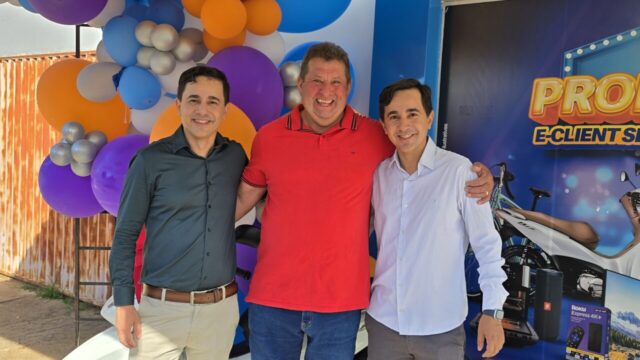 Empresa E-client Internet sorteia moto Honda Biz 0km em Ouvidor