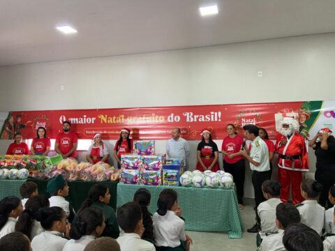 Prefeitura de Marzagão e OVG entregam brinquedos a alunos da rede de ensino
