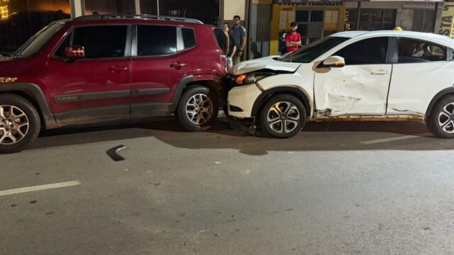 Motociclista fica ferido após acidente na Avenida Dr. Lamartine Pinto de Avelar, em Catalão