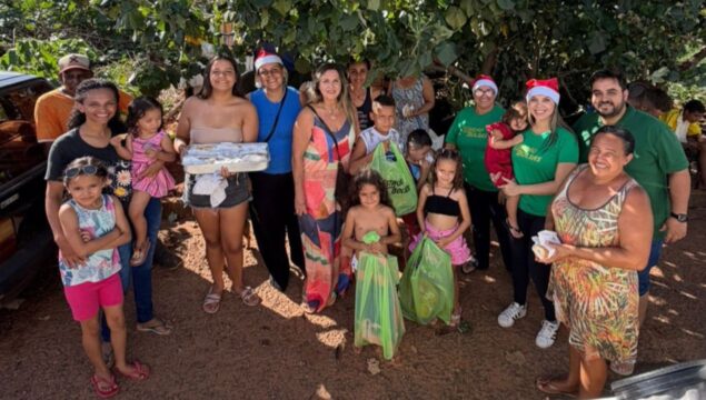Lojas Estação Bolsas realiza Natal Solidário em Catalão