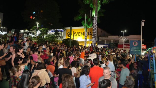 Catalão se prepara para o espetáculo "Sonhos de Natal" nesta sexta-feira (19)