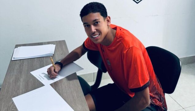 ABECAT Ouvidorense anuncia contratação de João Vitim, grande promessa do futebol de Ipameri, para a temporada 2026