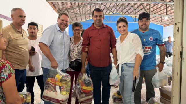 Prefeitura de Corumbaíba distribui mais de mil cestas de Natal a famílias cadastradas nos Programas Sociais