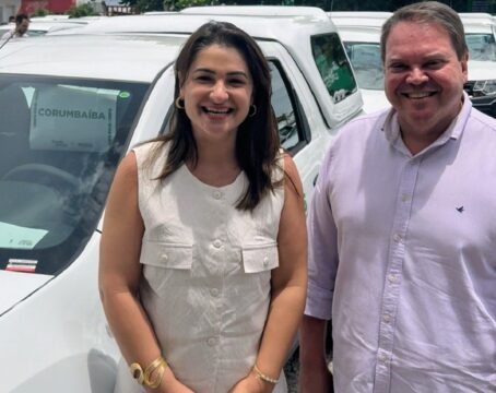Prefeitura de Corumbaíba recebe novo veículo para reforçar ações da Assistência Social