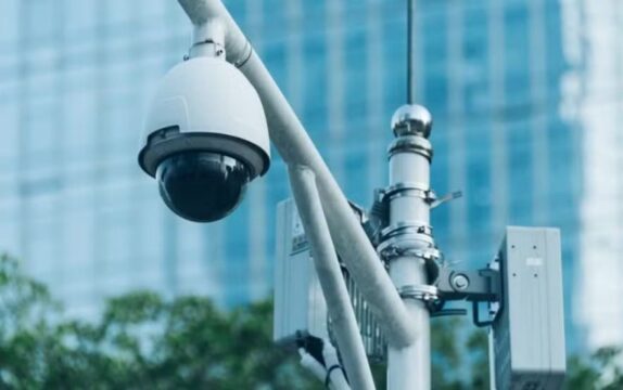 Uberlândia coloca sistema de reconhecimento facial em operação plena e amplia cerco tecnológico contra o crime