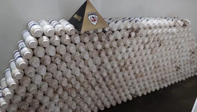 Polícia Militar recupera motocicleta furtada e apreende defensivos agrícolas em Araguari