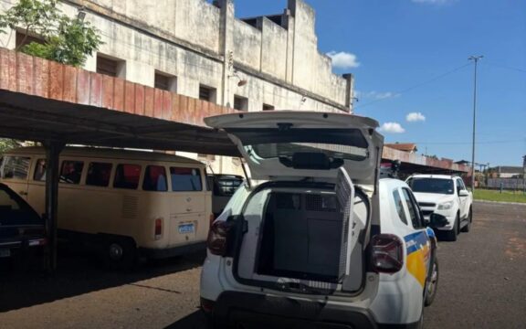 Servidor municipal é preso em flagrante ao tentar furtar peças de veículos oficiais na Prefeitura de Araguari