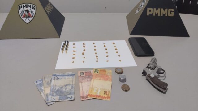 Polícia Militar apreende arma de fogo e drogas em Monte Carmelo