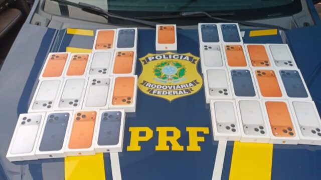 PRF apreende 29 celulares de alto valor sem nota fiscal em Catalão, GO