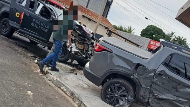 Viatura da CPE se envolve em acidente durante perseguição a motociclista em Morrinhos