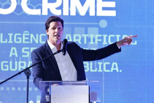 Caiado e Daniel Vilela lançam ferramenta que incorpora IA à segurança pública