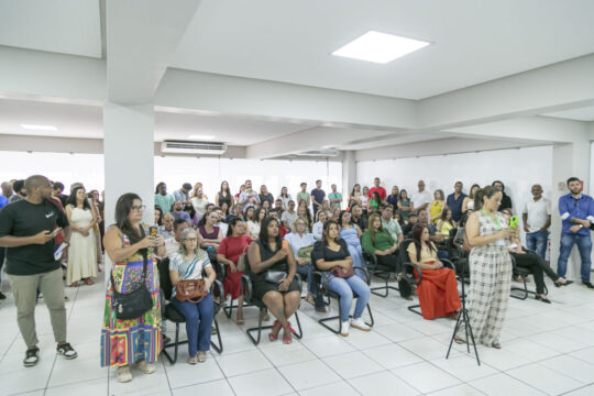 Prefeitura de Catalão empossa 45 novos servidores na área da Educação