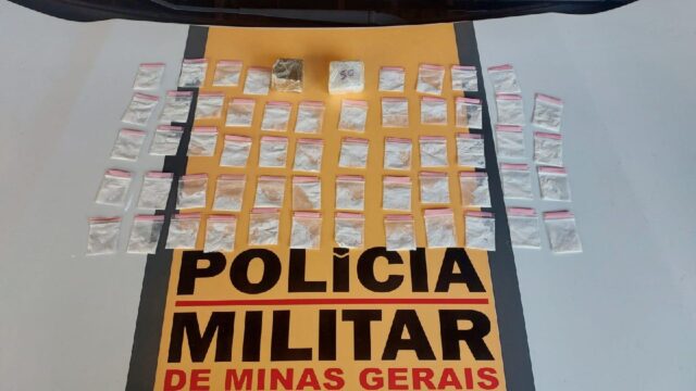 Passageiro é preso com cocaína e maconha em ônibus na MG-190, em Monte Carmelo
