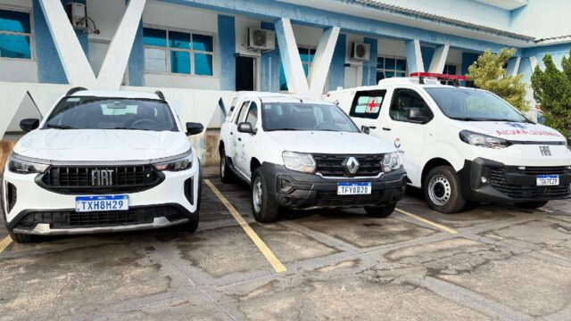 Prefeitura de Corumbaíba entrega três veículos zero km para reforçar serviços públicos