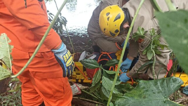 Homem fica ferido após cair de ponte de cerca de 3,5 metros em Ipameri