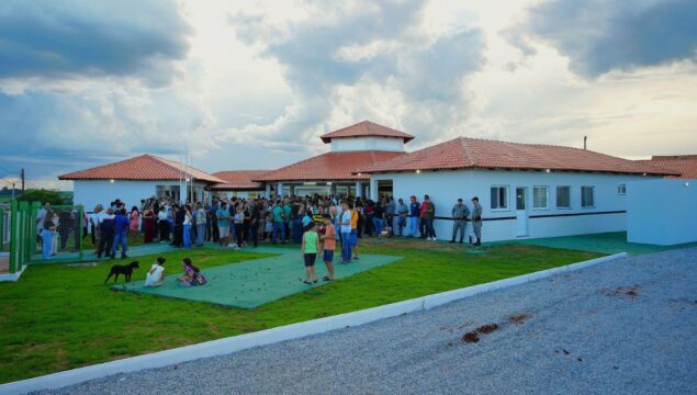 Nova Escola Municipal Maria Semiramis Veiga Rodrigues é entregue no bairro Flamboyant e inicia aulas nesta segunda-feira (19)