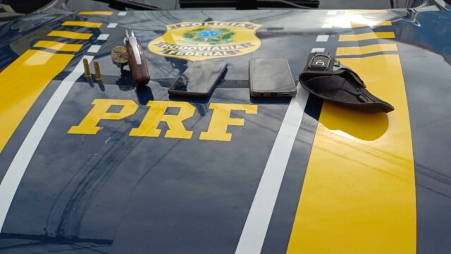 PRF recupera caminhonete furtada e arma ilegal na zona rural de Catalão