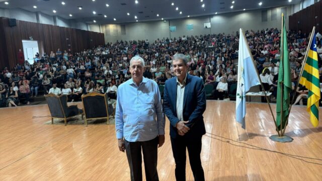 Ano letivo de 2026 começa com encontro de educadores e foco na humanização em Catalão