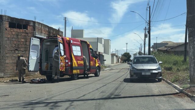 Acidente entre carro e moto deixa motociclista ferido no Jardim Paraíso, em Catalão
